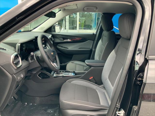 new 2025 Chevrolet TrailBlazer car, priced at $29,730