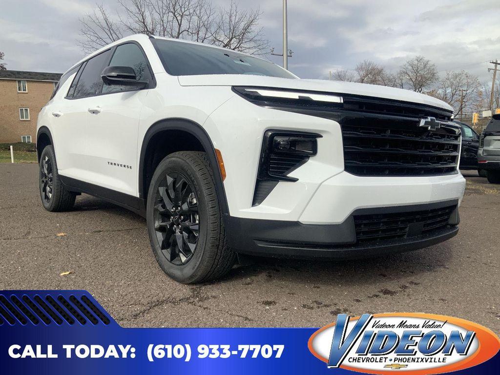 new 2026 Chevrolet Traverse car, priced at $48,754