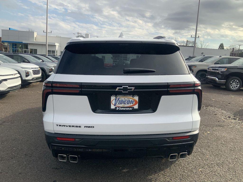 new 2026 Chevrolet Traverse car, priced at $48,754