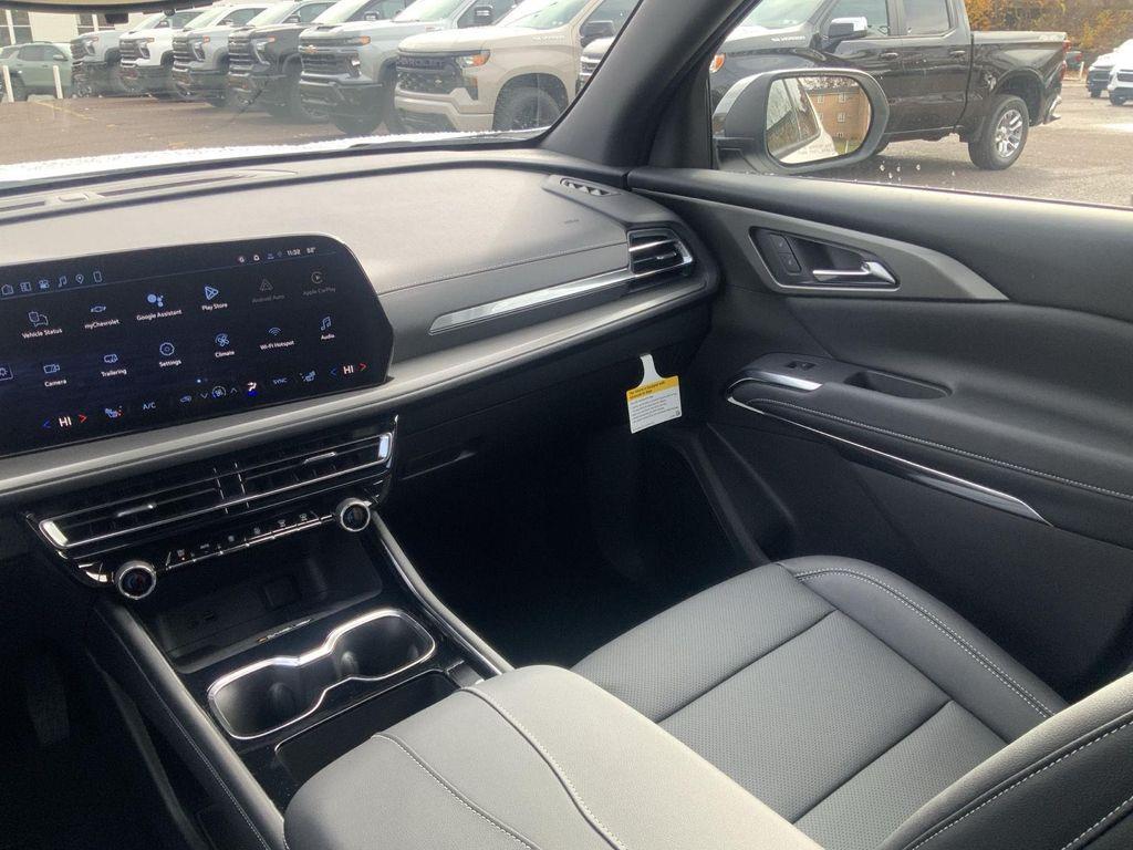 new 2026 Chevrolet Traverse car, priced at $48,754