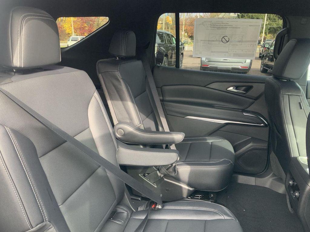 new 2026 Chevrolet Traverse car, priced at $48,754