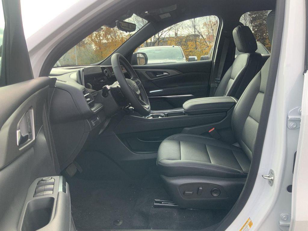 new 2026 Chevrolet Traverse car, priced at $48,754