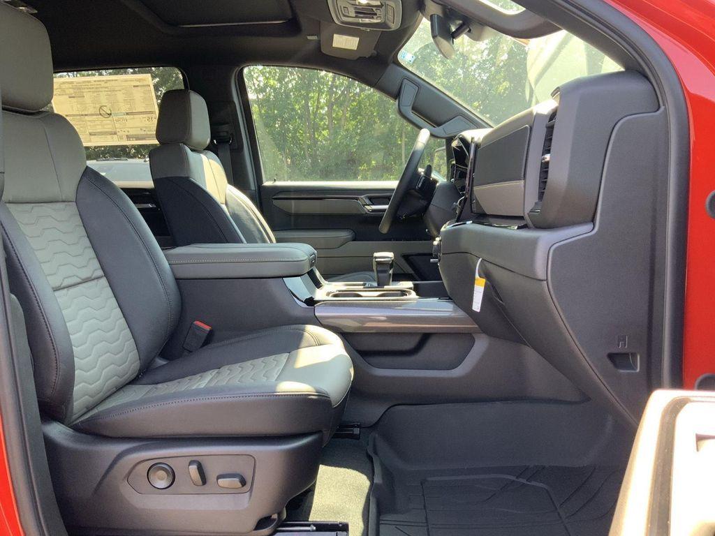 new 2025 Chevrolet Silverado 1500 car, priced at $70,771