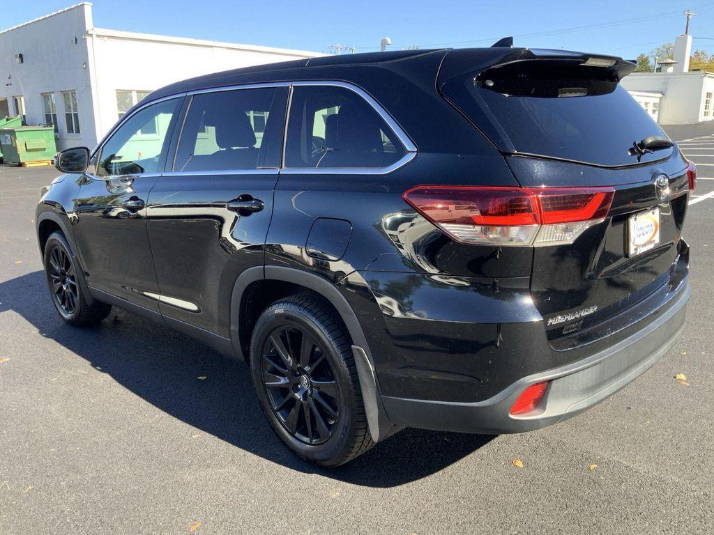 used 2019 Toyota Highlander car, priced at $24,895
