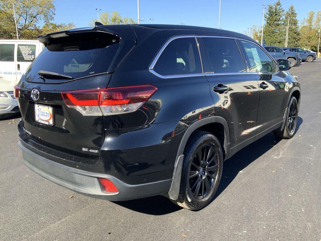 used 2019 Toyota Highlander car, priced at $24,895
