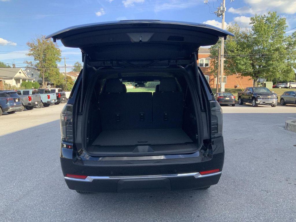 new 2026 Chevrolet Suburban car, priced at $75,680