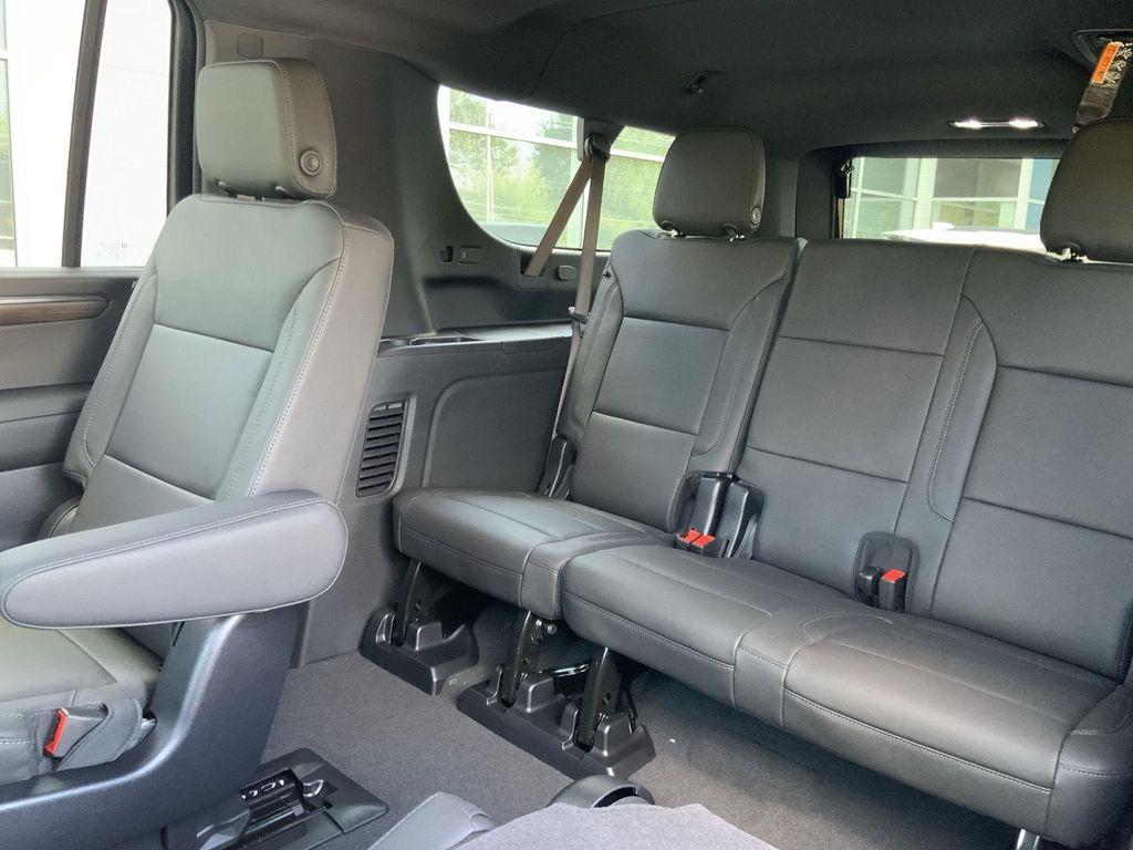 new 2026 Chevrolet Suburban car, priced at $75,680