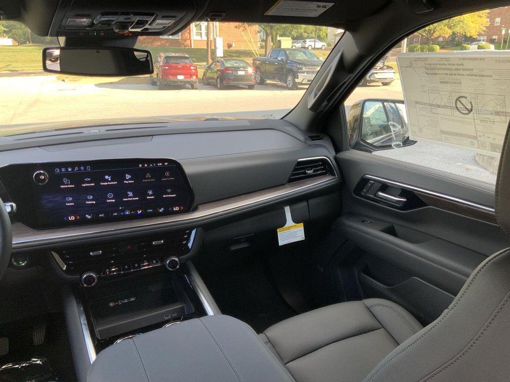 new 2026 Chevrolet Suburban car, priced at $75,680