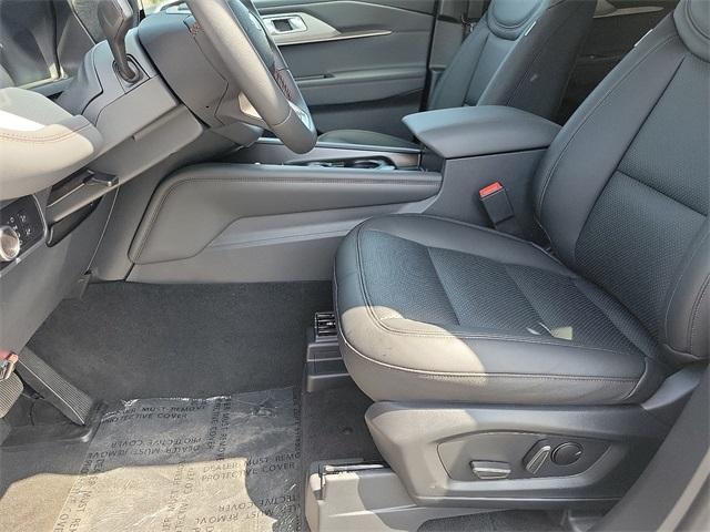 new 2025 Ford Explorer car, priced at $43,875