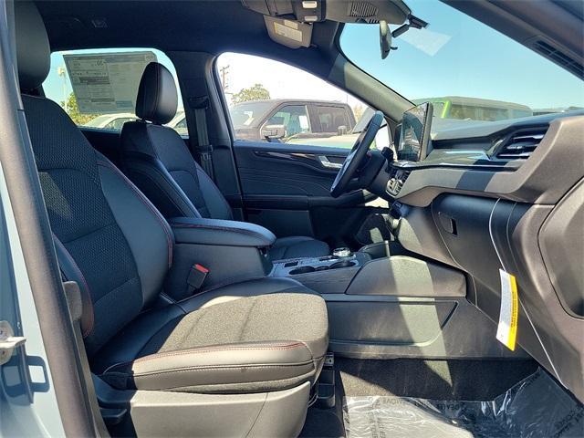 new 2025 Ford Escape car, priced at $30,190
