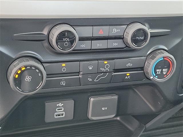 new 2025 Ford F-250 car, priced at $47,860