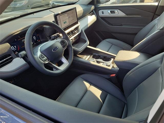 new 2025 Ford Explorer car, priced at $44,660