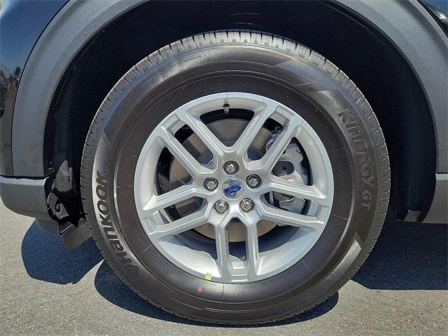 new 2025 Ford Explorer car, priced at $44,275