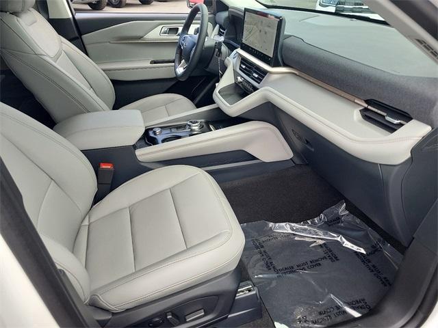 new 2025 Ford Explorer car, priced at $42,869