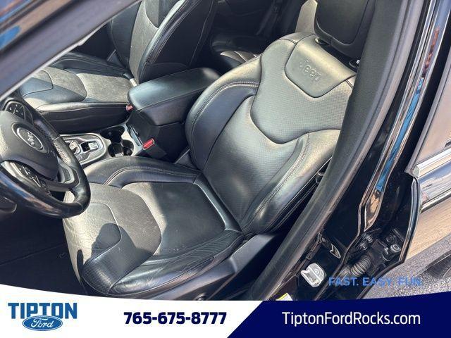 used 2019 Jeep Cherokee car, priced at $11,633