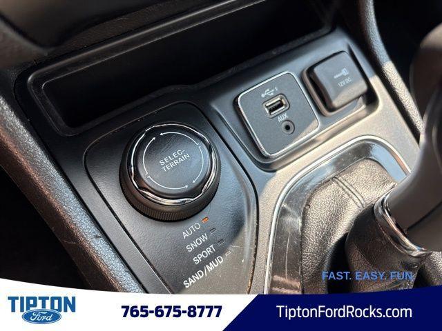 used 2019 Jeep Cherokee car, priced at $11,633