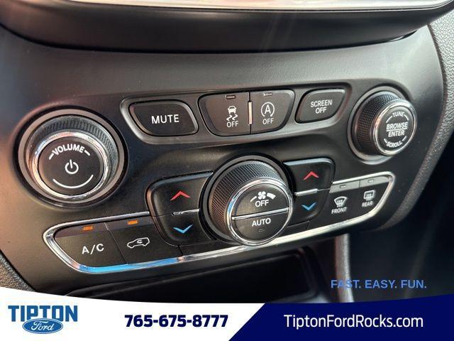 used 2019 Jeep Cherokee car, priced at $11,633