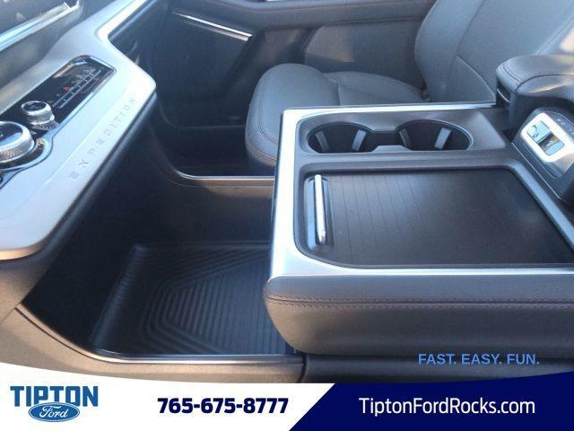 new 2025 Ford Expedition Max car, priced at $70,110