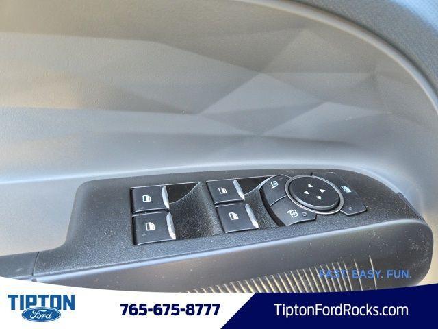 new 2025 Ford Maverick car, priced at $35,699