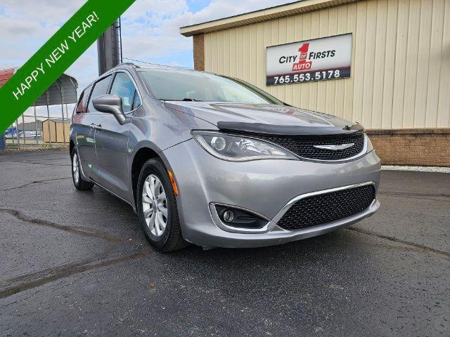 used 2017 Chrysler Pacifica car, priced at $10,800