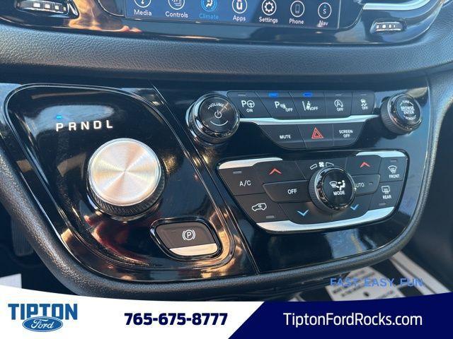 used 2018 Chrysler Pacifica car, priced at $9,993