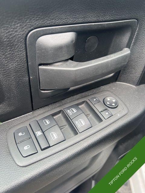 used 2022 Ram 1500 Classic car, priced at $29,972