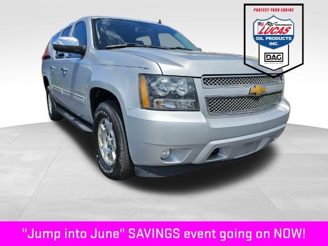 used 2014 Chevrolet Suburban car, priced at $13,000