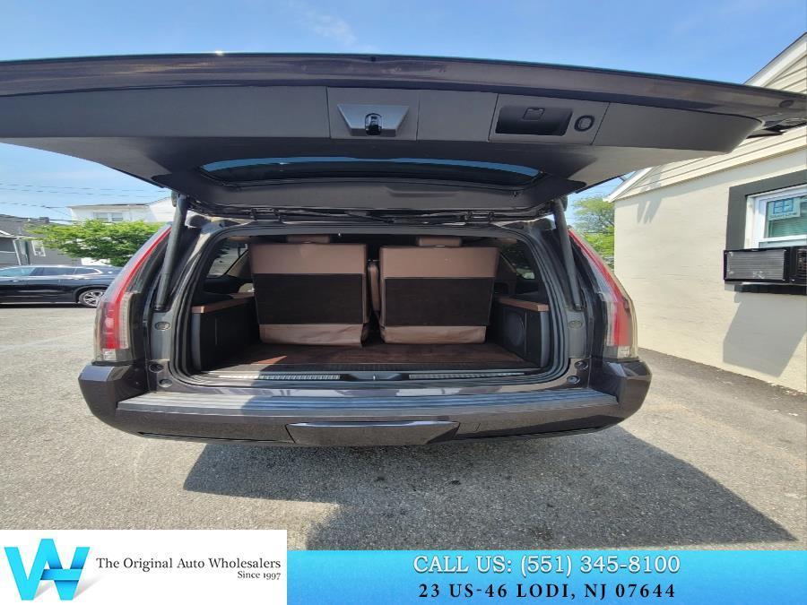 used 2015 Cadillac Escalade ESV car, priced at $23,734