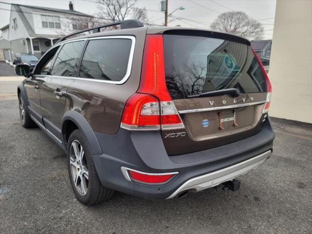 used 2015 Volvo XC70 car, priced at $10,495