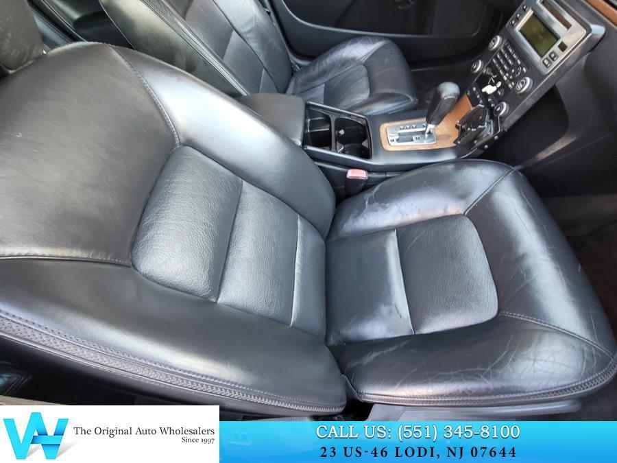 used 2009 Volvo XC70 car, priced at $2,997