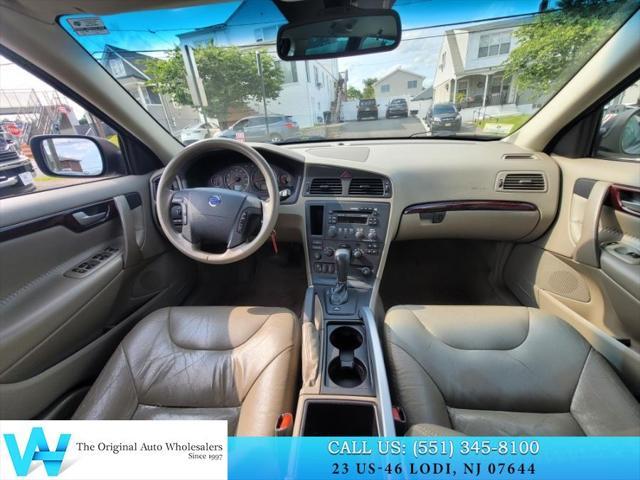 used 2004 Volvo XC70 car, priced at $3,997