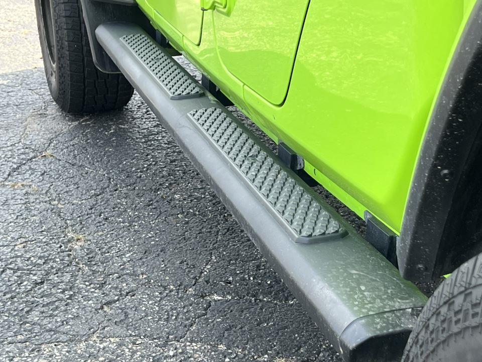 used 2021 Jeep Gladiator car, priced at $27,900