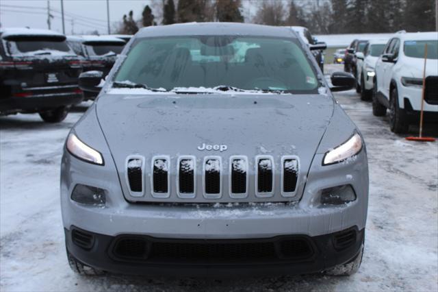 used 2016 Jeep Cherokee car, priced at $9,980