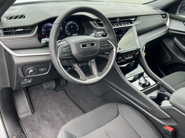 new 2025 Jeep Grand Cherokee car, priced at $40,778
