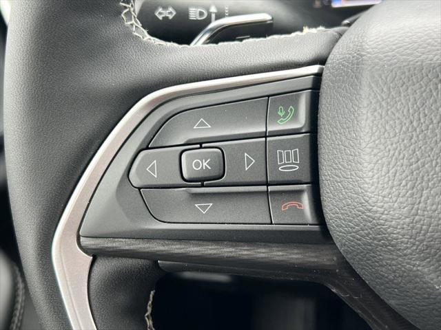 new 2025 Jeep Grand Cherokee car, priced at $40,778