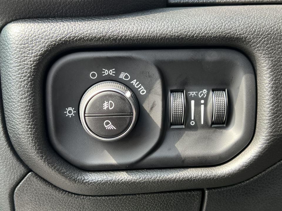 new 2025 Ram 1500 car, priced at $48,774