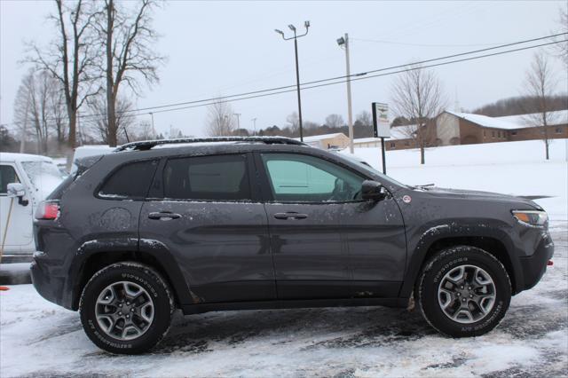 used 2022 Jeep Cherokee car, priced at $25,890