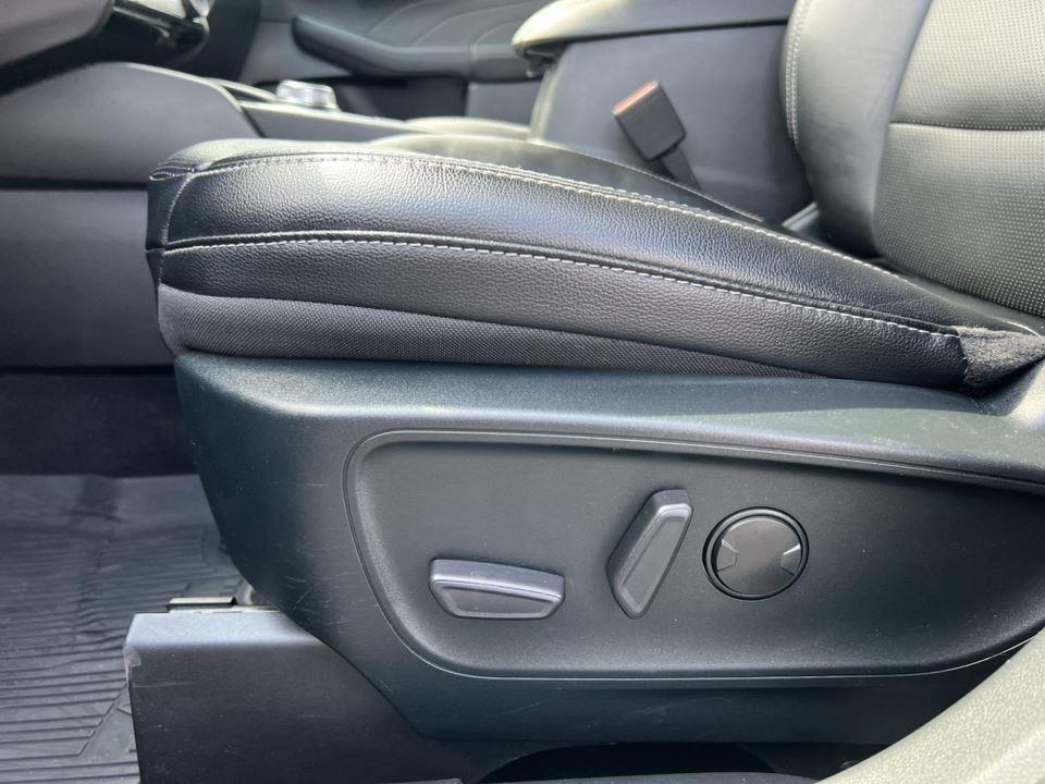 used 2022 Ford Escape car, priced at $24,400
