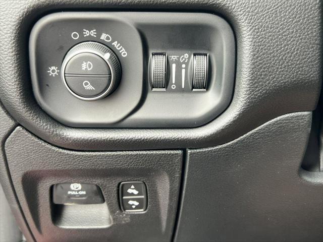 new 2025 Ram 1500 car, priced at $45,782