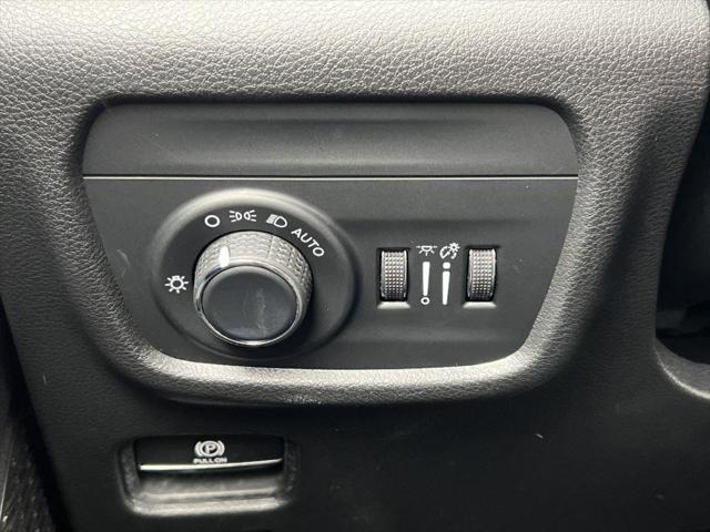 used 2023 Jeep Grand Cherokee L car, priced at $35,387