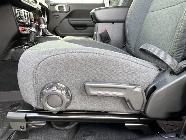 new 2025 Jeep Wrangler car, priced at $41,238