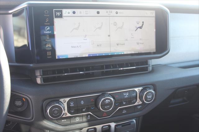 new 2025 Jeep Wrangler car, priced at $42,310