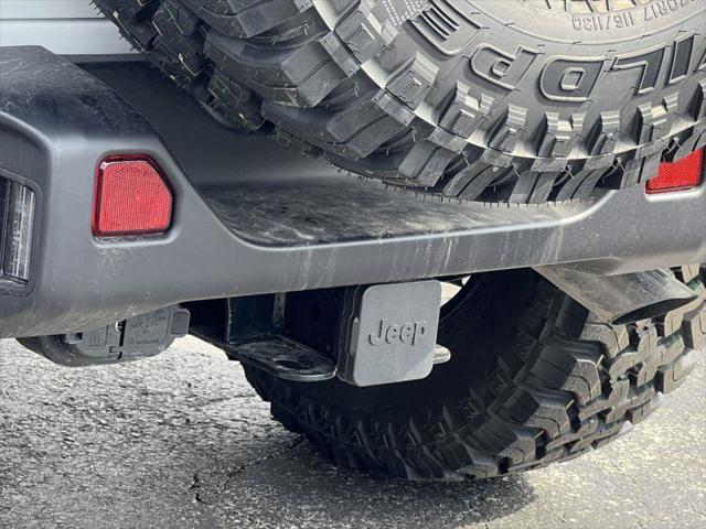 new 2025 Jeep Wrangler car, priced at $42,450