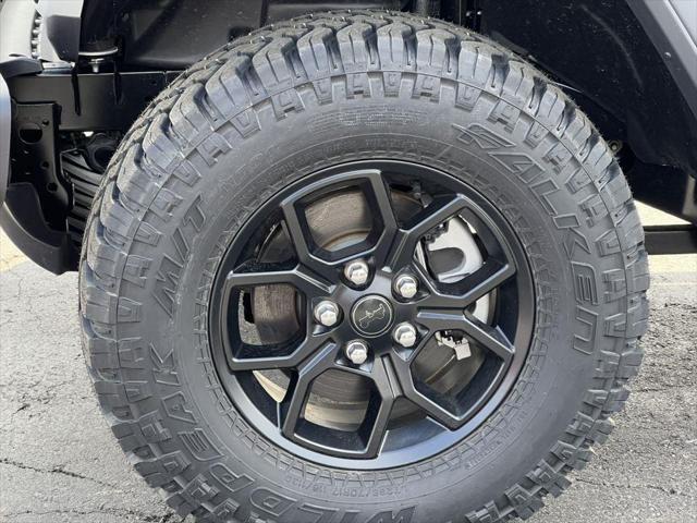 new 2025 Jeep Wrangler car, priced at $41,238