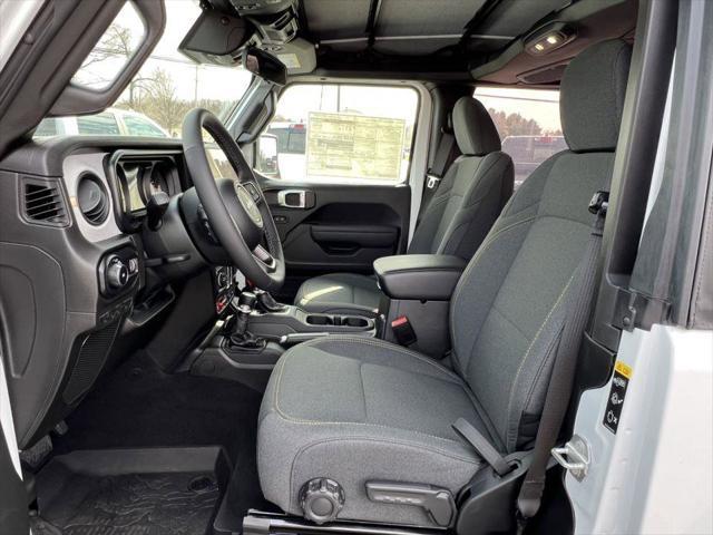 new 2025 Jeep Wrangler car, priced at $42,450