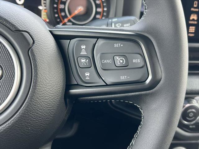 new 2025 Jeep Wrangler car, priced at $42,450