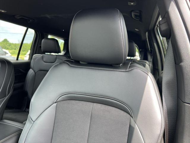 new 2024 Jeep Grand Cherokee L car, priced at $48,107