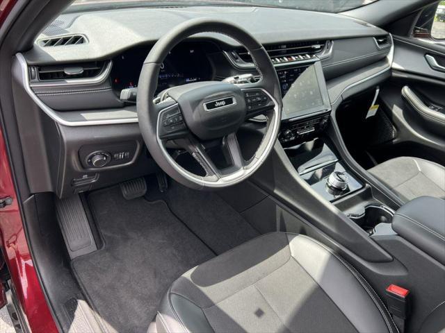 new 2024 Jeep Grand Cherokee L car, priced at $48,107