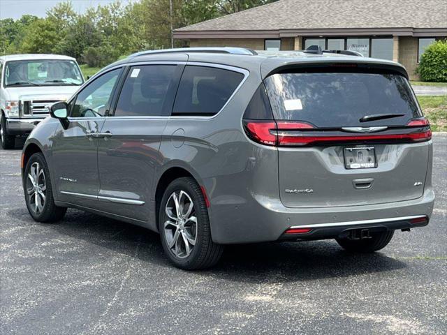 new 2025 Chrysler Pacifica car, priced at $59,839