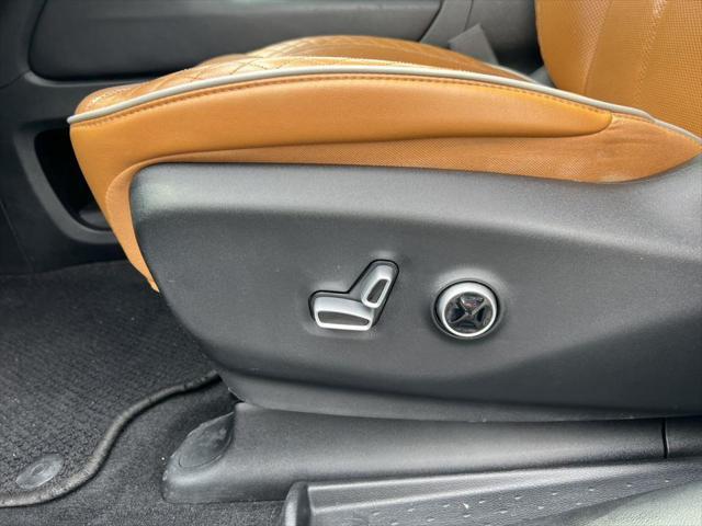used 2022 Chrysler Pacifica car, priced at $34,228